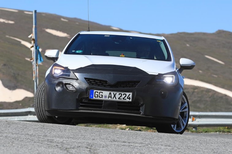 Makyajl 2019 Opel Astra resim galerisi (20.06.2018)