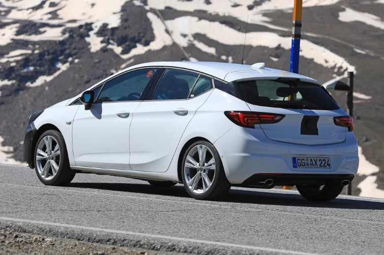 Makyajl 2019 Opel Astra resim galerisi (20.06.2018)