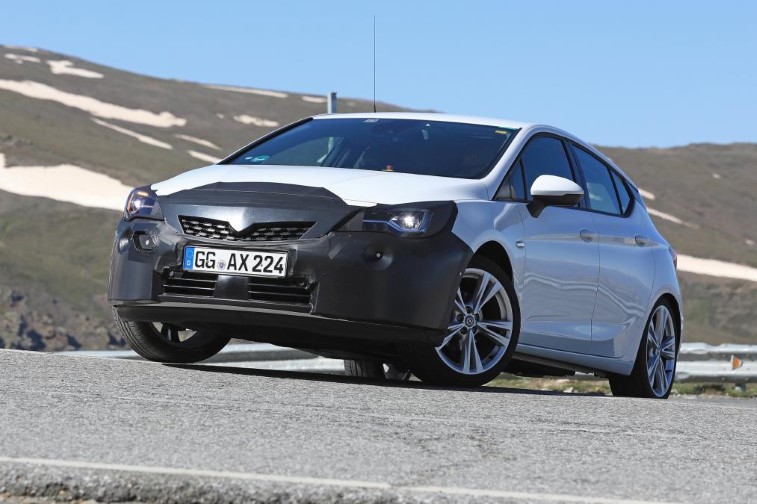 Makyajl 2019 Opel Astra resim galerisi (20.06.2018)