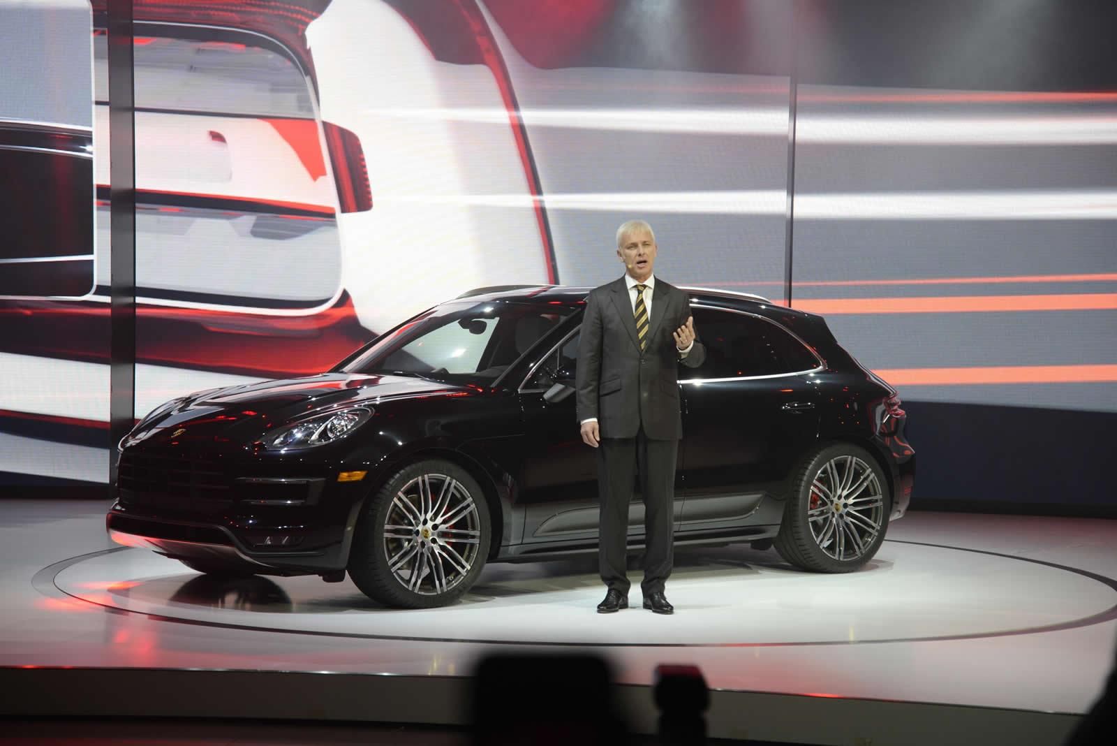YEN PORSCHE MACAN LOS ANGLES TANITIM RESM GALERS