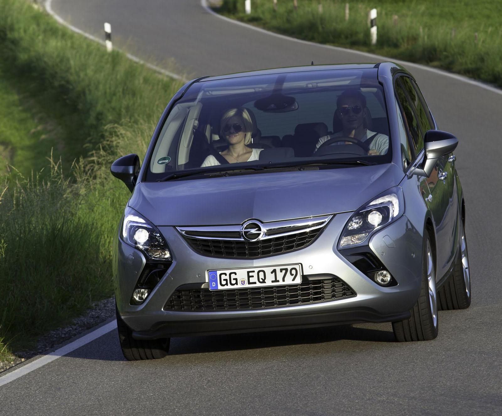 OPEL ZAFRA TOURER 1.6 SIDI TURBO 200 HP RESM GALERS