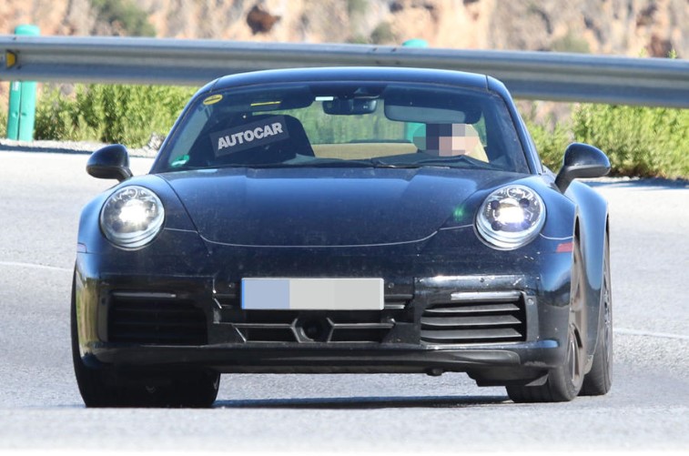2019 Porsche 911 resim galerisi (01.08.2018)