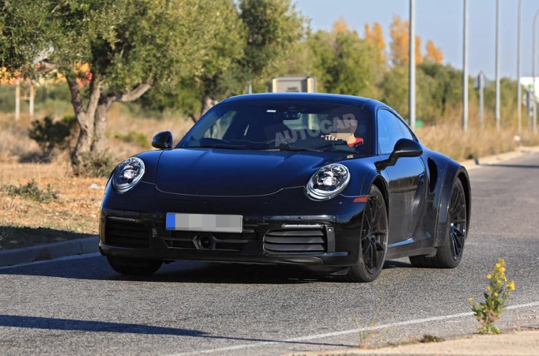2019 Porsche 911 resim galerisi (01.08.2018)