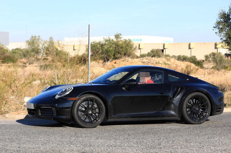 2019 Porsche 911 resim galerisi (01.08.2018)