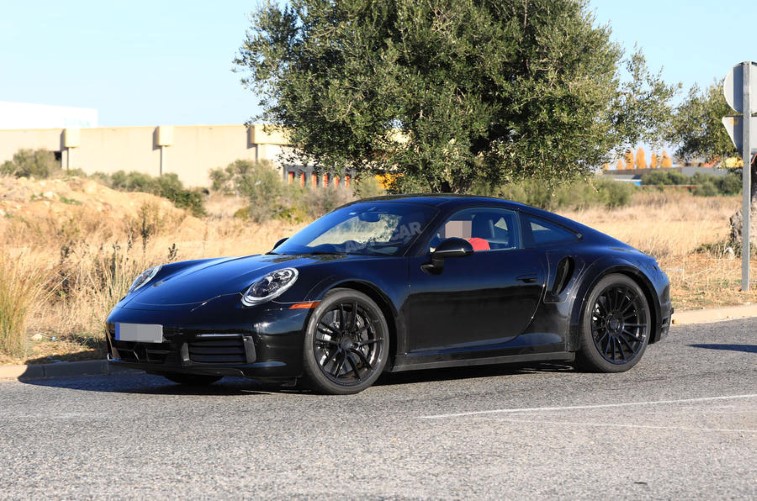 2019 Porsche 911 resim galerisi (01.08.2018)