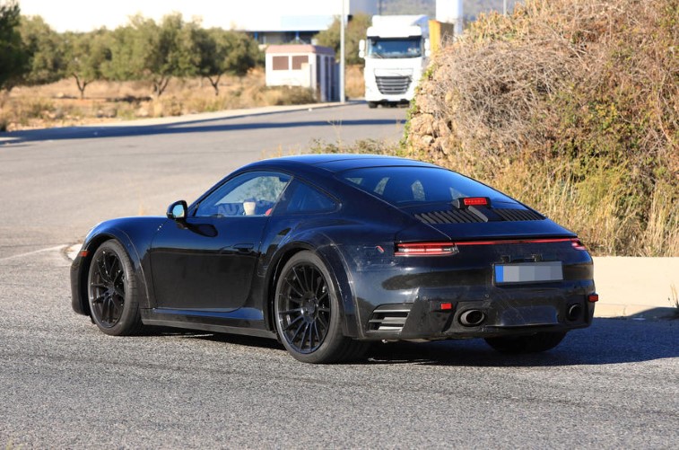 2019 Porsche 911 resim galerisi (01.08.2018)