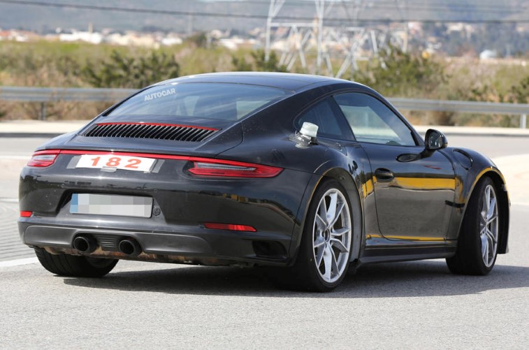 2019 Porsche 911 resim galerisi (01.08.2018)