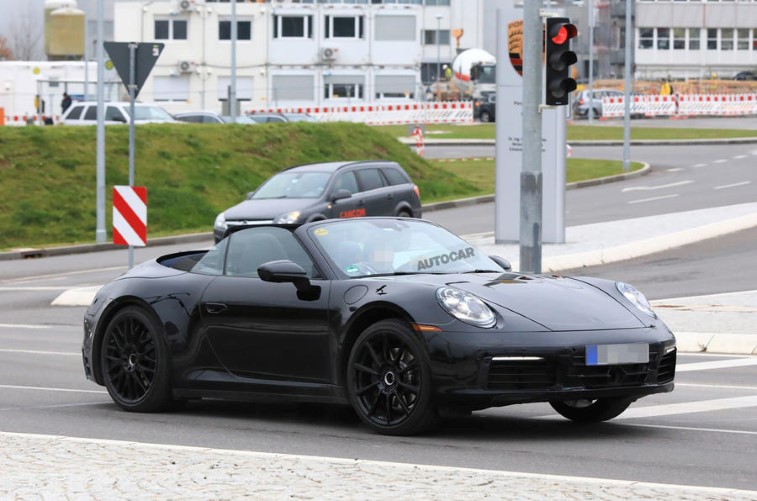 2019 Porsche 911 resim galerisi (01.08.2018)