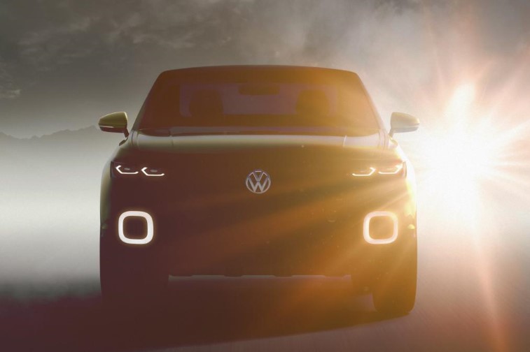 2018 Volkswagen T-Cross SUV resim galerisi (03.08.2018)