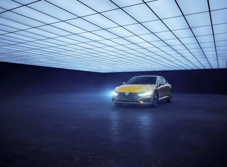 Volkswagen Arteon (ABD) resim galerisi (12.08.2018)