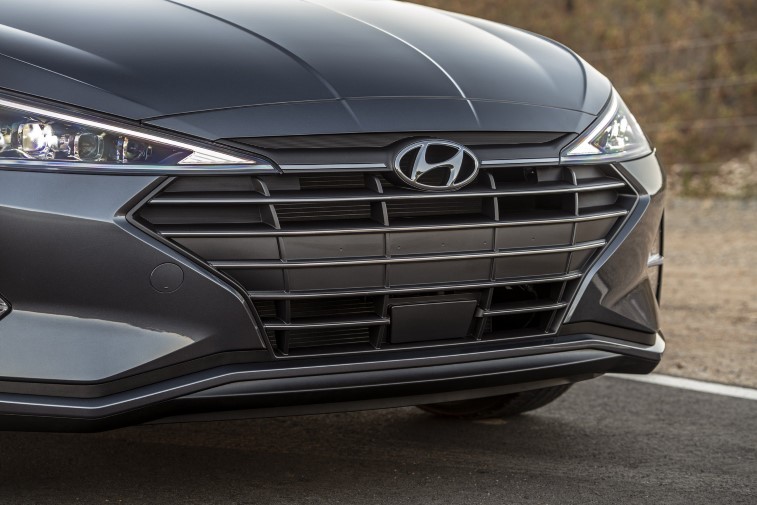 2019 Hyundai Elantra resim galerisi (23.08.2018)