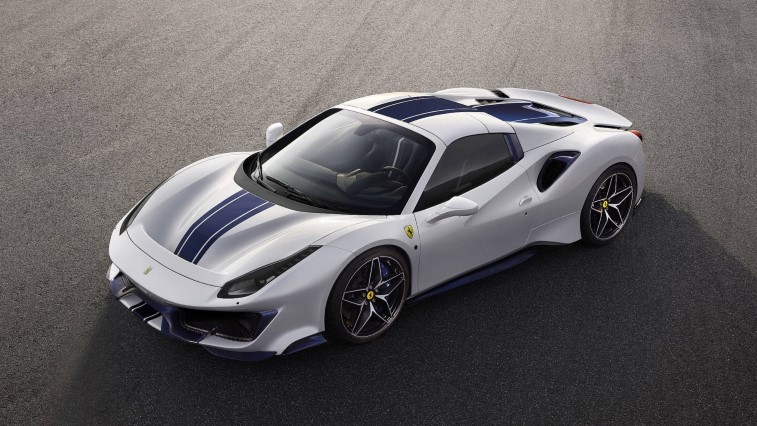 Ferrari 488 Pista Spider resim galerisi (26.08.2018)