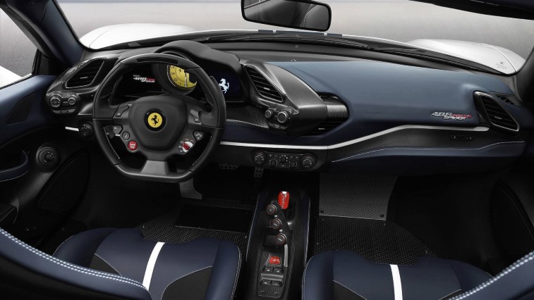 Ferrari 488 Pista Spider resim galerisi (26.08.2018)