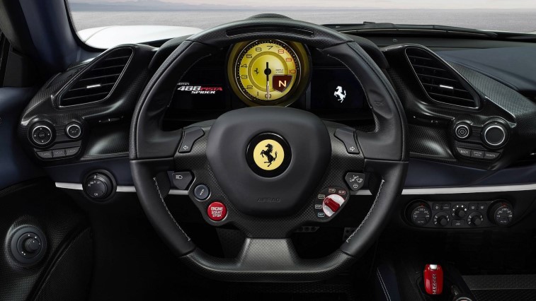 Ferrari 488 Pista Spider resim galerisi (26.08.2018)