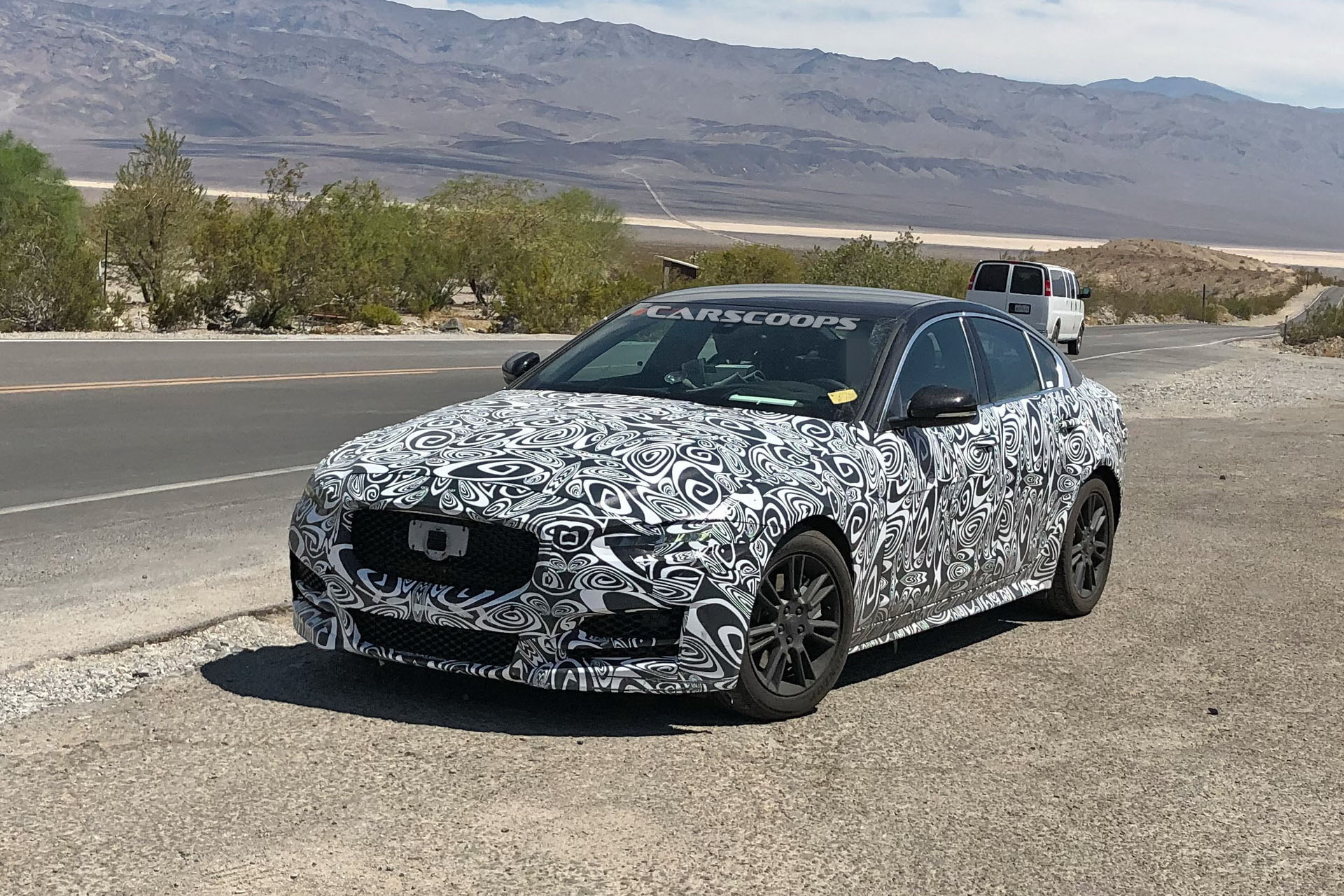 2019 Jaguar XE resim galerisi (30.08.2018)