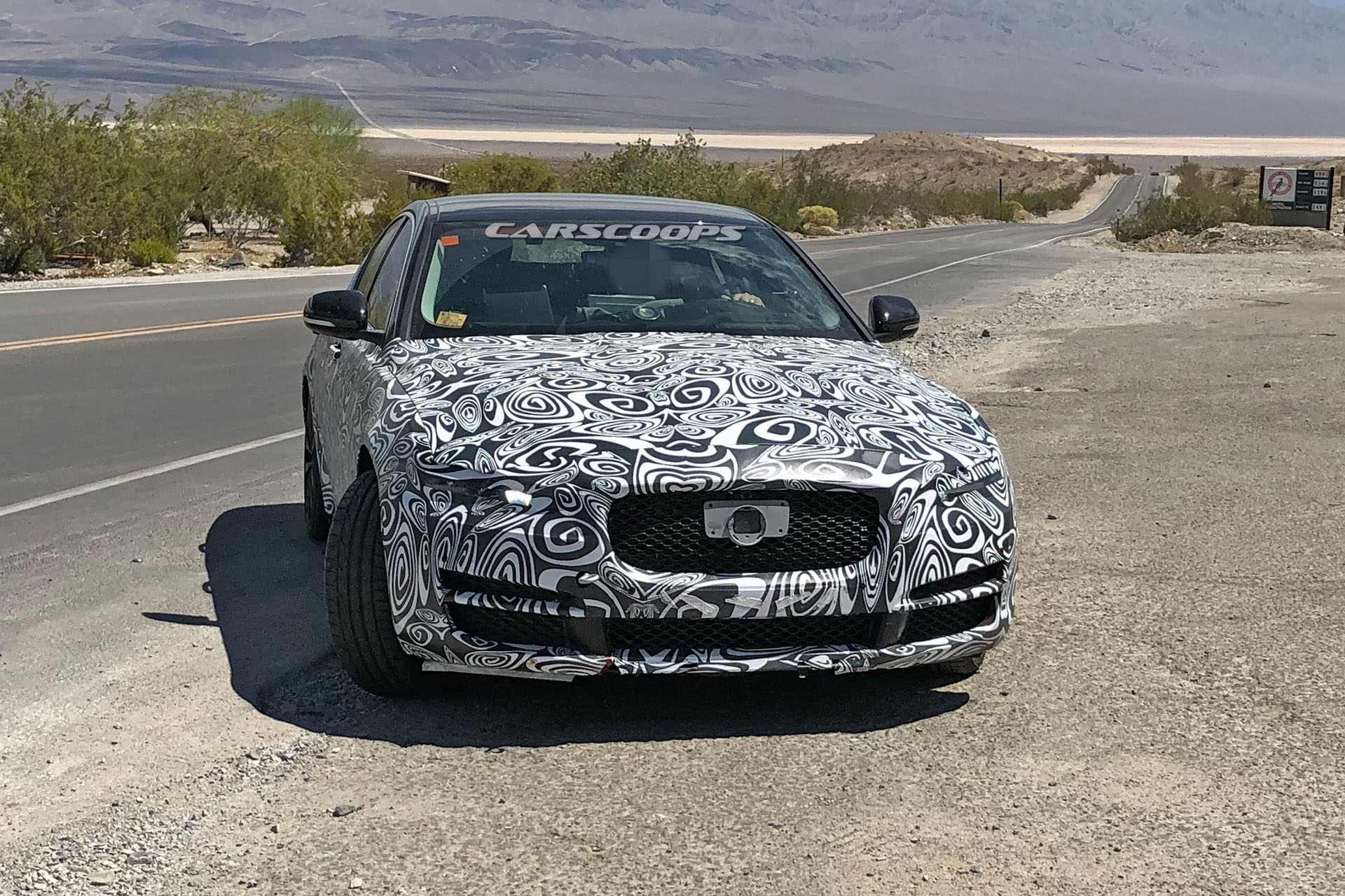 2019 Jaguar XE resim galerisi (30.08.2018)
