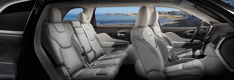 2019 Jeep Cherokee resim galerisi (09.09.2018)