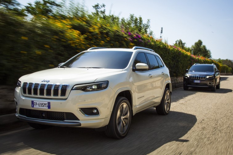 2019 Jeep Cherokee resim galerisi (09.09.2018)