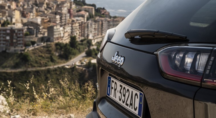 2019 Jeep Cherokee resim galerisi (09.09.2018)