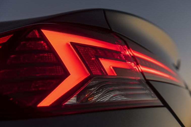 2019 Hyundai Elantra resim galerisi (10.09.2018)