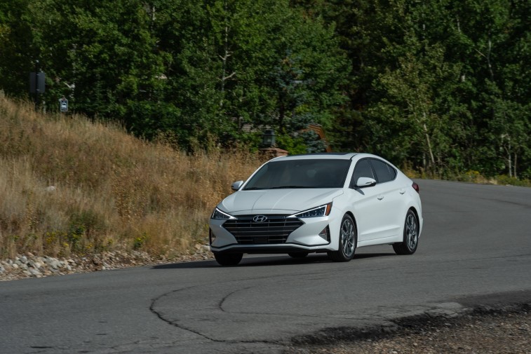 2019 Hyundai Elantra resim galerisi (10.09.2018)