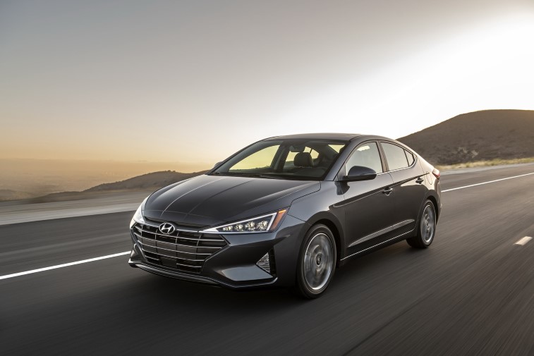 2019 Hyundai Elantra resim galerisi (10.09.2018)