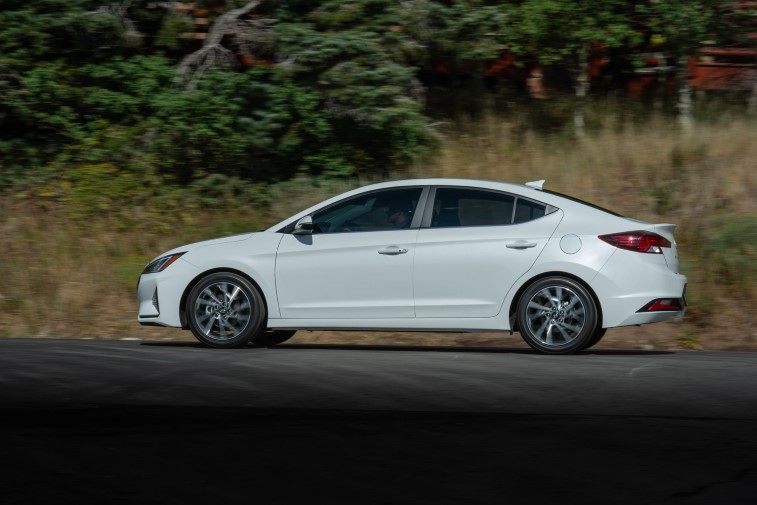 2019 Hyundai Elantra resim galerisi (10.09.2018)