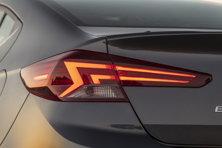 2019 Hyundai Elantra resim galerisi (10.09.2018)