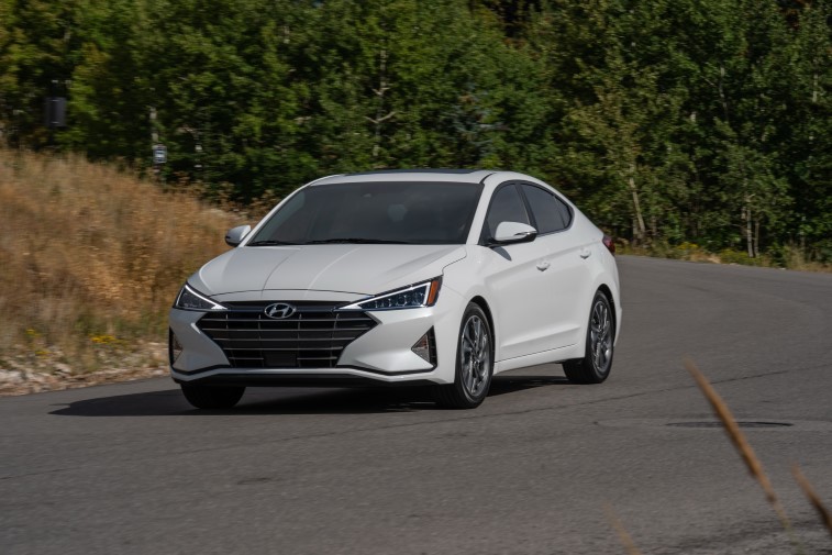 2019 Hyundai Elantra resim galerisi (10.09.2018)