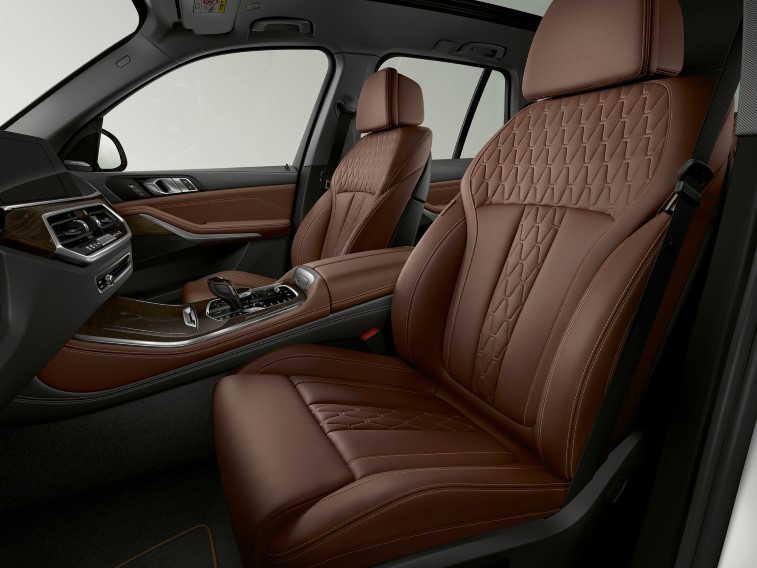 BMW X5 xDrive45e resim galerisi (10.09.2018)
