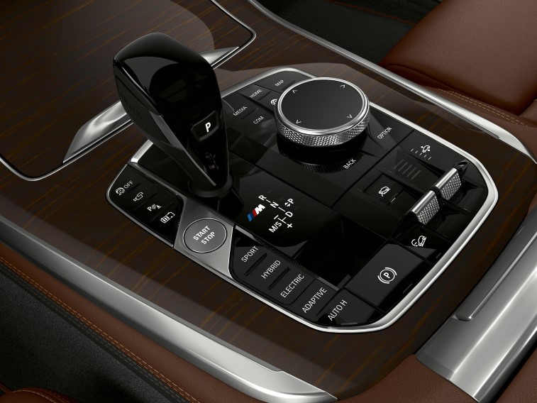 BMW X5 xDrive45e resim galerisi (10.09.2018)