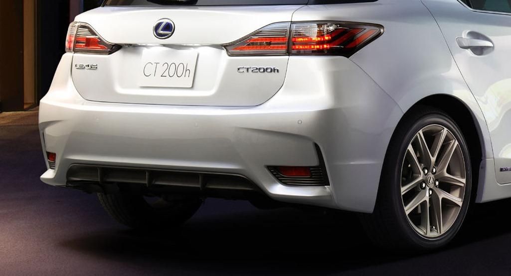 YEN MAKYAJLI 2014 LEXUS CT200H RESM GALERS