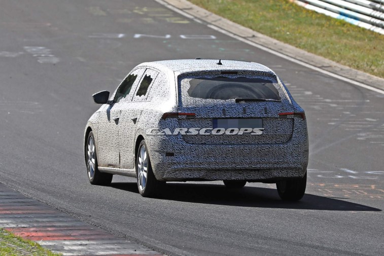2019 Skoda Rapid Spaceback resim galerisi (11.09.2018)