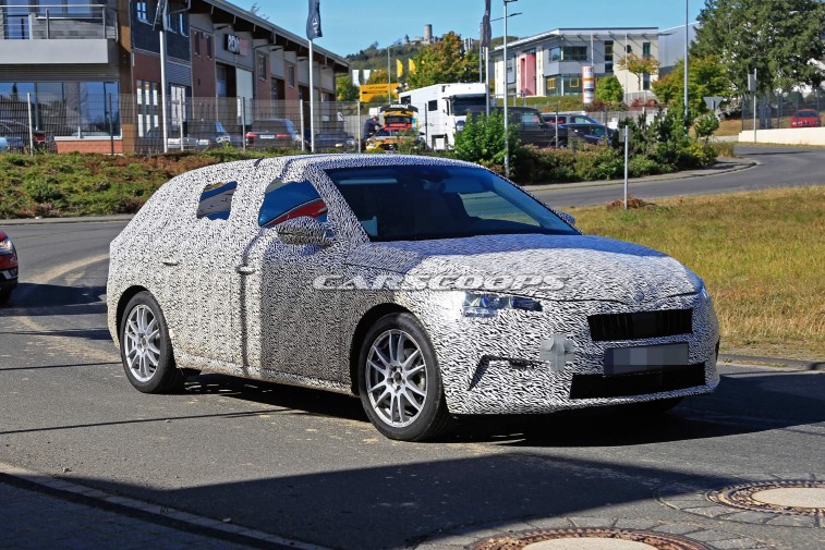 2019 Skoda Rapid Spaceback resim galerisi (11.09.2018)