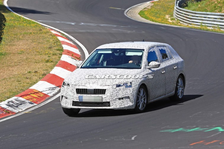 2019 Skoda Rapid Spaceback resim galerisi (11.09.2018)