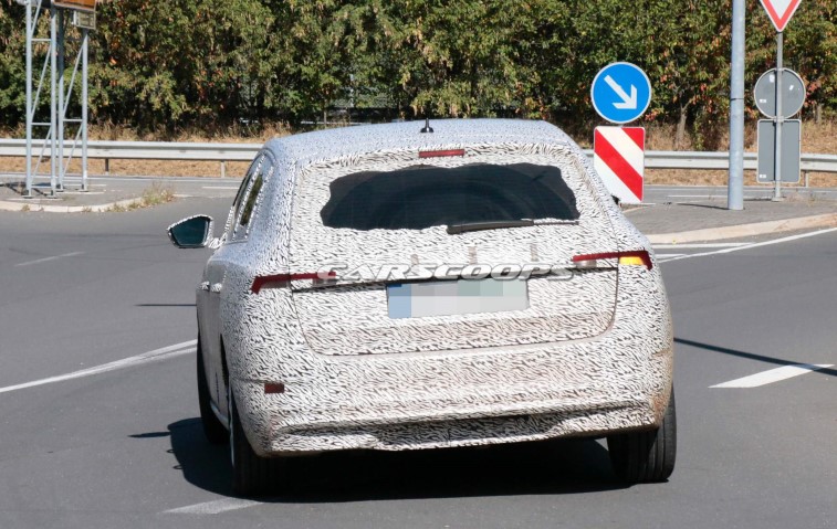 2019 Skoda Rapid Spaceback resim galerisi (11.09.2018)