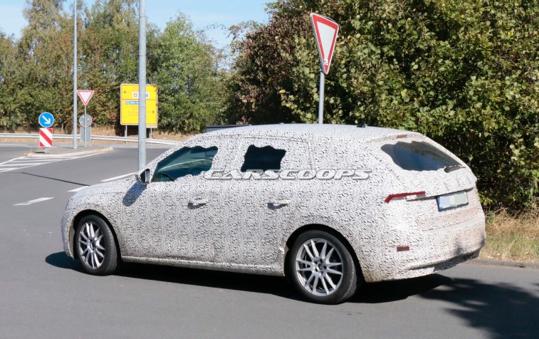 2019 Skoda Rapid Spaceback resim galerisi (11.09.2018)