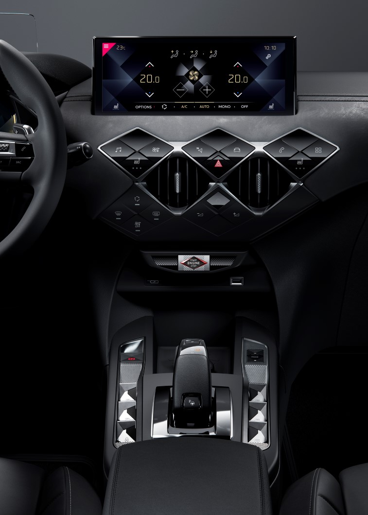 DS 3 CROSSBACK resim galerisi (14.09.2018)