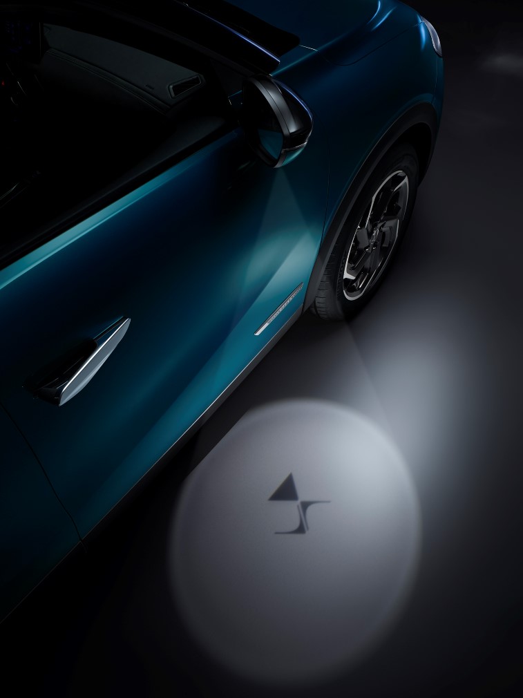 DS 3 CROSSBACK resim galerisi (14.09.2018)