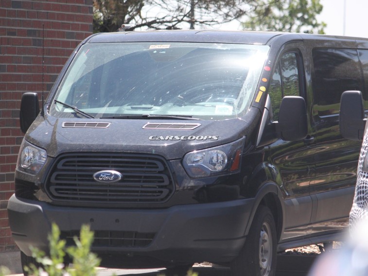 Ford test filosu (Explorer, Transit Connect, F-Serisi, Escape/Kuga) resim galerisi