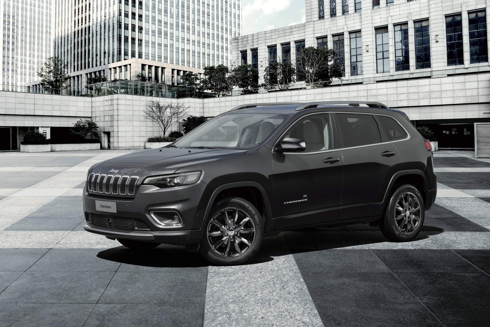 2019 Jeep Cherokee Mopar Aksesuarlar Resim Galerisi (23.09.2018)