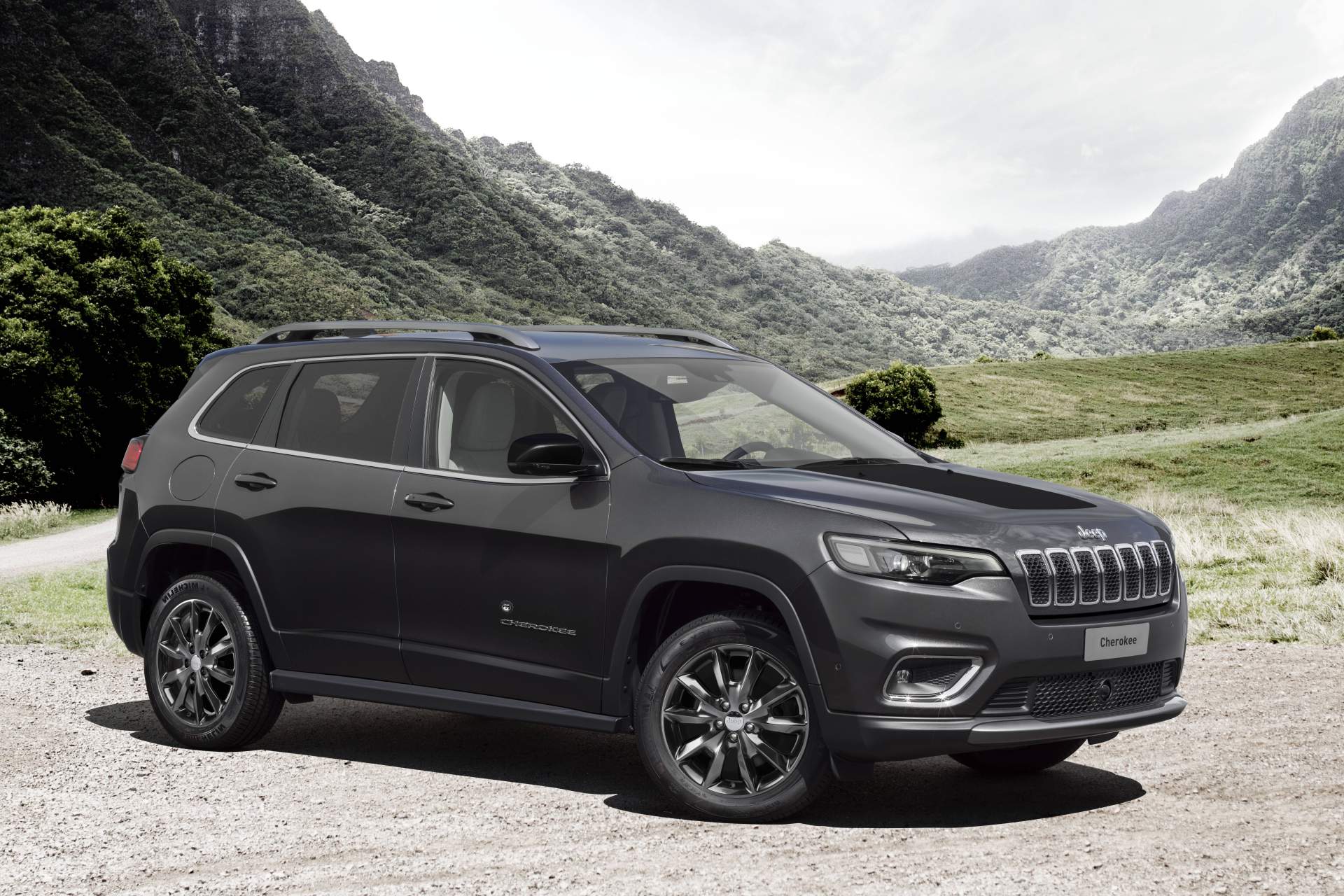 2019 Jeep Cherokee Mopar Aksesuarlar Resim Galerisi (23.09.2018)