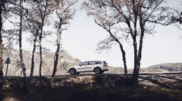 Volvo V60 Cross Country resim galerisi (25.09.2018)