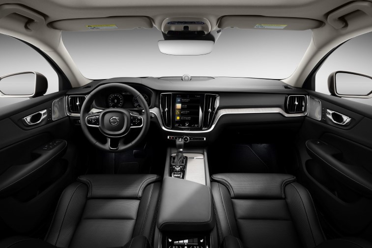 Volvo V60 Cross Country resim galerisi (25.09.2018)