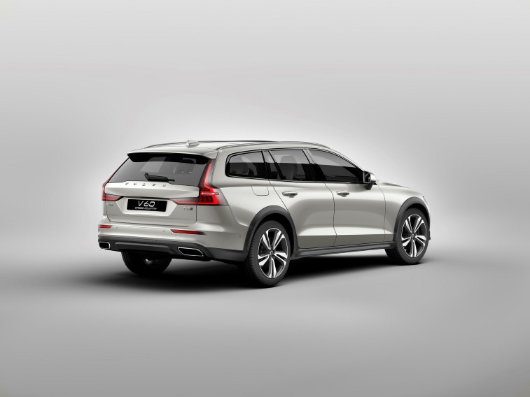 Volvo V60 Cross Country resim galerisi (25.09.2018)