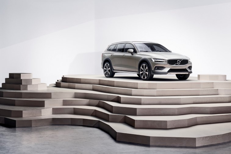 Volvo V60 Cross Country resim galerisi (25.09.2018)