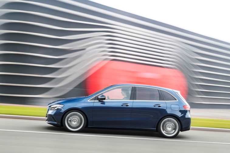 Yeni Mercedes B-Serisi resim galerisi