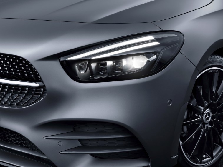 Yeni Mercedes B-Serisi resim galerisi