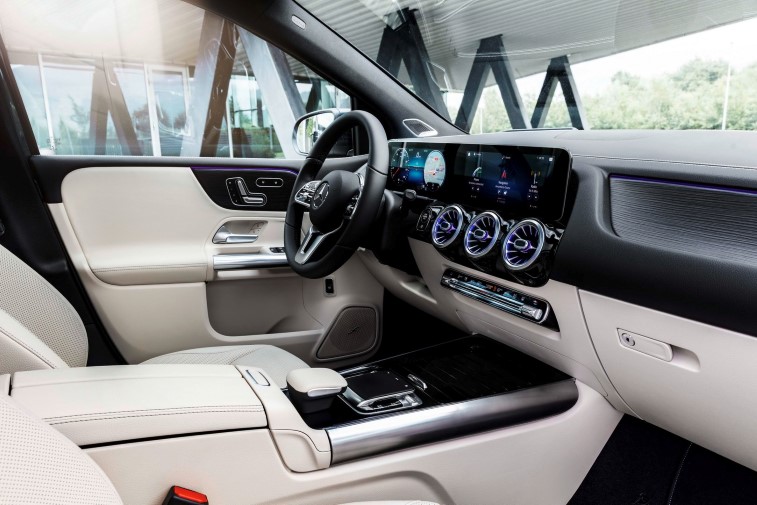Yeni Mercedes B-Serisi resim galerisi