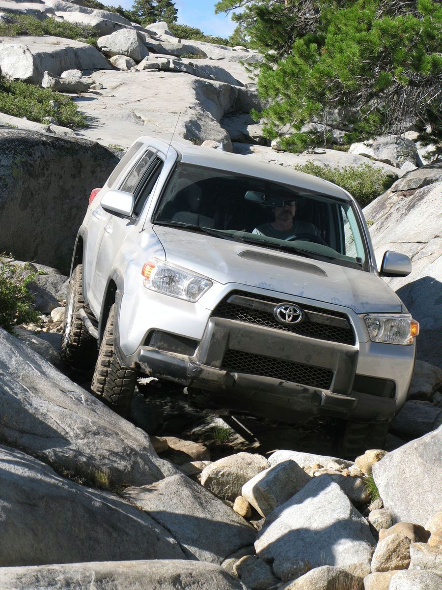 TOYOTA 4RUNNER (2010) GALER